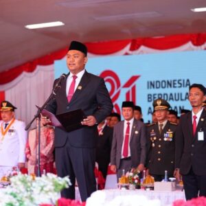 Bacakan Teks Proklamasi, Ketua Dprd Maros Ajak Generasi Muda Lanjutkan Perjuangan Pahlawan