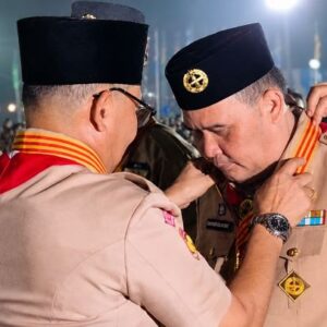 Ketua Kwarcab Pramuka Maros Raih Lencana Melati Di Arena Jambore Nasional Cibubur
