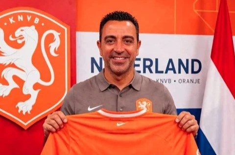 xavi-hernandez-resmi-jadi-pelatih-timnas-belanda-hingga-piala-dunia-2030