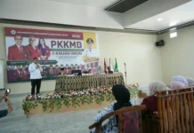 Biayai Kuliah Sendiri Jadi Penyiar Radio, Walkot Makassar Beri Pesan Menohok ke Mahasiswa Baru UCM