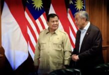 Prabowo Terima Bantuan Malaysia untuk Karhutla Kalimantan: Ada 1 Pesawat dan 3 Helikopter