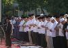 Wali Kota Bersama Pejabat dan Warga Gelar Salat Istisqa di Masjid Almarkaz Makassar